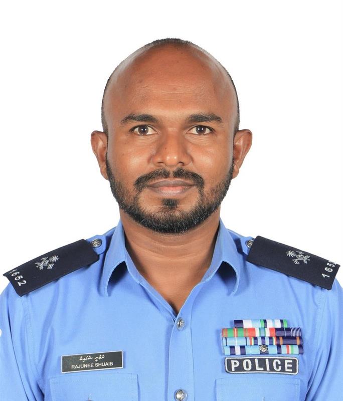Mr. Rajunee Shuaib